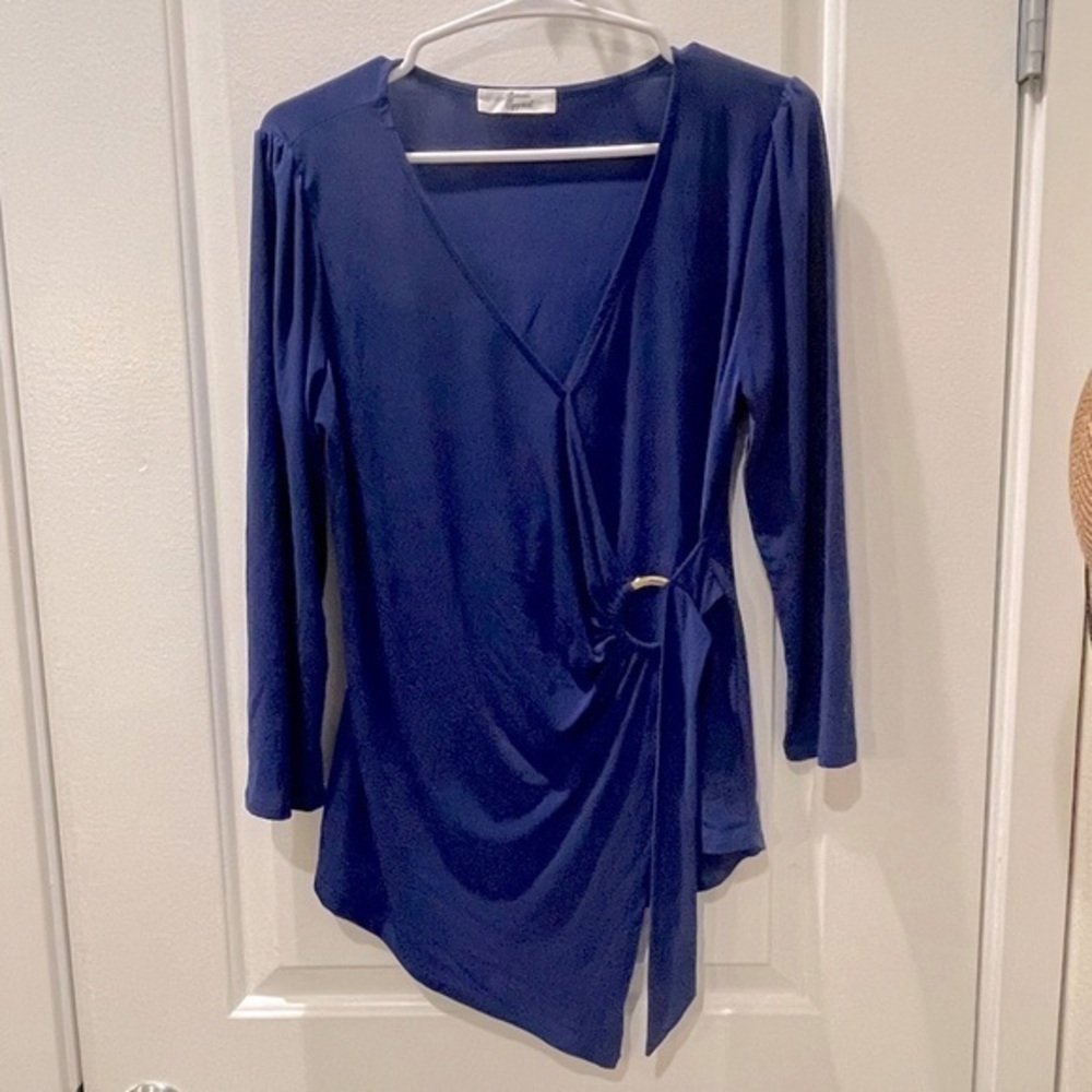NEW…Beacon Apparel Side Ring Elegant Blue Wrap Top